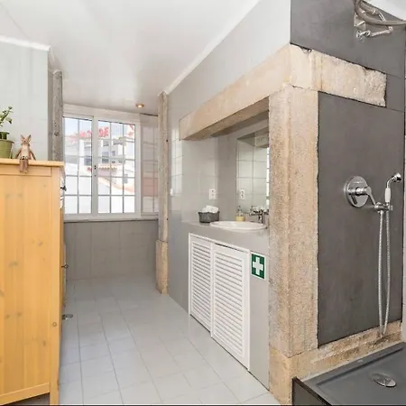 Rato Sunny Terrace Apartment